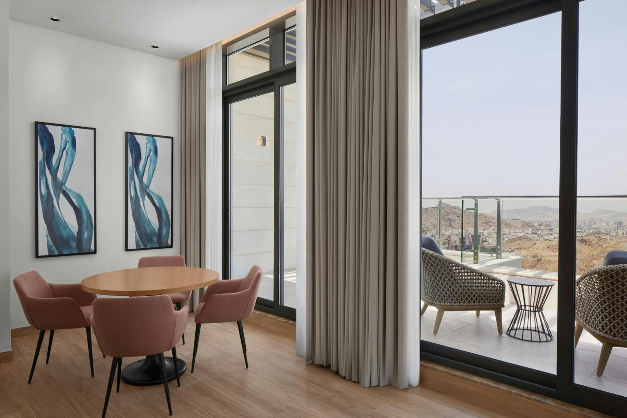 Courtyard By Marriott Makkah Hotel Mekka Buitenkant foto